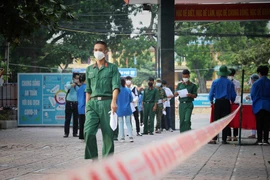 Thí sinh dự Kỳ thi tốt nghiệp trung học phổ thông đợt 2 tai Bắc Giang. (Ảnh: Danh Lam/TTXVN)