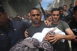 Hình ảnh Gaza tang thương, đổ nát trong mưa bom, rocket 