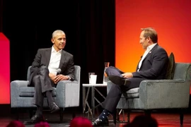 Cựu Tổng thống Mỹ Obama trong cuộc nói chuyện ở San Francisco, ngày 17/9. (Nguồn: CNBC)