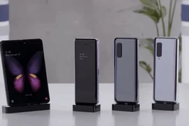 Mẫu điện thoại Samsung Galaxy Fold. (Nguồn: The Verge)
