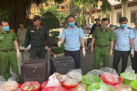 Hình ảnh vụ bắt nhóm người nước ngoài vận chuyển 500kg ma túy