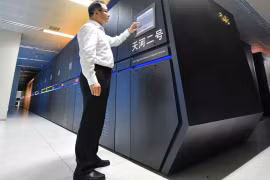 Một hệ thống siêu máy tính của Trung Quốc. (Nguồn: ejinsight.com)