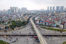 Tuyến đường sắt Nhổn-ga Hà Nội, tổng mức đầu tư ban đầu trên 36.000 tỷ đồng, từ nguồn vốn vay ODA của Ngân hàng Phát triển châu Á (ADB), Cơ quan Phát triển Pháp (AFD), Ngân hàng đầu tư châu Âu (EIB) và Chính phủ Pháp. (Ảnh: Thành Đạt/TTXVN)