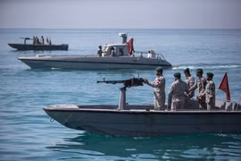 Binh sỹ Iran tuần tra tại eo biển Hormuz, miền nam nước này ngày 30/4/2019. (Nguồn: THX/TTXVN)