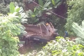 Sơn La: Xe tải lao xuống vực sâu, 3 người thương vong