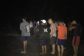 Hai thi thể trôi dạt vào bờ biển Hà Tĩnh đều là nữ giới