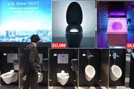 Một góc gian triển lãm bồn cầu vệ sinh thông minh ở CES 2019. (Nguồn: Dailymail)