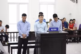 27 năm tù cho nhóm dùng bình xịt hơi cay cướp xe taxi