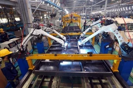 Dây chuyền sản xuất gia công cơ khí của Công ty Gia công thép Chu Lai, thuộc Công ty Ôtô Trường Hải (THACO). (Ảnh: Danh Lam/TTXVN)