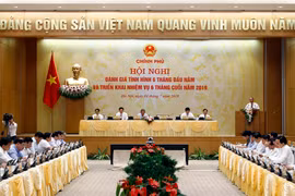 Thủ tướng Nguyễn Xuân Phúc phát biểu kết luận hội nghị. (Ảnh: Thống Nhất/TTXVN)