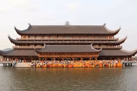 Các đại biểu dự Đại lễ Phật đản Liên hợp quốc lần thứ 16 - Vesak 2019 chụp ảnh chung. (Nguồn: TTXVN)