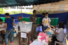 Một điểm bỏ phiếu bầu cử sớm ở Thái Lan. (Ảnh: PV/Vietnam+)