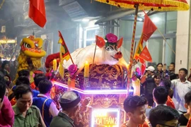 Sôi động Lễ rước "Ông Lợn" năm Kỷ Hợi 2019 ở làng La Phù