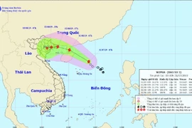 Vị trí và đường đi của cơn bão. (Nguồn: TTXVN phát)