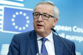 Chủ tịch Ủy ban châu Âu Jean-Claude Juncker phát biểu trong cuộc họp báo tại Brussels. (Nguồn: THX/TTXVN)