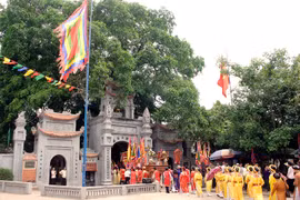 Lễ hội Đền Mẫu. (Nguồn: hungyentv.vn)