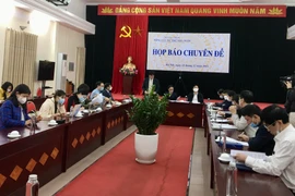 Họp báo chuyên đề về “Hoạt động xuất cấp hàng dự trữ quốc gia cho các địa phương để hỗ trợ nhân dân khắc phục hậu quả thiên tai, dịch bệnh, cứu đói, thực hiện dự án trồng rừng và hỗ trợ học sinh vùng đặc biệt khó khăn trong năm 2021,” ngày 23/12. (Ảnh: PV
