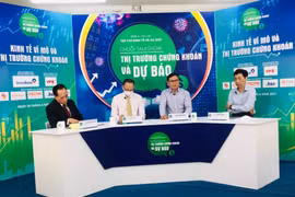 Tọa đàm “Kinh tế vĩ mô và thị trường chứng khoán,” ngày 29/6. (Ảnh: Vietnam+)