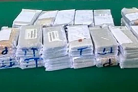 Quảng Nam: Tạm giữ lô hàng điện thoại di động qua sử dụng nhập lậu