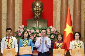 Chủ tịch nước Võ Văn Thưởng gặp mặt 133 tập thể, cá nhân tiêu biểu học tập và làm theo tấm gương Bác Hồ 