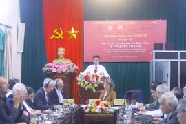 Giám đốc Trung tâm Bảo tồn di sản Thăng Long-Hà Nội Nguyễn Thanh Quang phát biểu tại tọa đàm. (Nguồn: báo Hà Nội mới)
