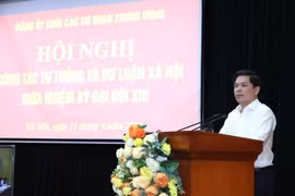 Ông Nguyễn Văn Thể, Uỷ viên Trung ương Đảng, Bí thư Đảng ủy Khối các cơ quan Trung ương phát biểu chỉ đạo Hội nghị. (Ảnh: Phương Hoa/TTXVN)
