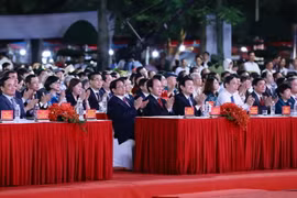 [Photo] Thủ tướng Phạm Minh Chính dự Lễ hội Hoa phượng đỏ năm 2023 