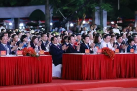 [Photo] Thủ tướng Phạm Minh Chính dự Lễ hội Hoa phượng đỏ năm 2023 