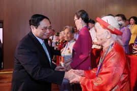 [Photo] Thủ tướng dự Hội nghị Biểu dương Người có công với Cách mạng