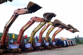 Nghi thức khởi công Dự án thành phần cao tốc đường bộ Bắc-Nam phía Đông, đoạn Hoài Nhơn-Quy Nhơn. (Ảnh: Lê Ngọc Phước/TTXVN)
