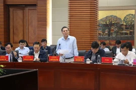 Chủ tịch UBND thành phố Hải Phòng Nguyễn Văn Tùng phát biểu tại buổi làm việc. (Ảnh: Hoàng Ngọc/TTXVN)