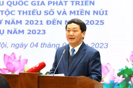 Ủy viên Trung ương Đảng, Bộ trưởng, Chủ nhiệm Hầu A Lềnh phát biểu khai mạc Hội nghị. (Nguồn: cổng thông tin điện tử Ủy ban Dân tộc)