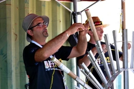 Đội pháo hoa Italy có nhiều kinh nghiệm khi từng 2 lần vô địch Lễ hội DIFF năm 2017 và 2018. (Ảnh: Quốc Dũng/TTXVN)