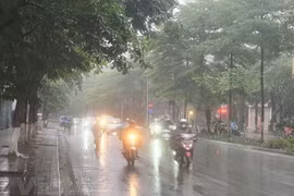 Mưa lớn cục bộ có khả năng gây ra tình trạng ngập úng tại các vùng trũng, thấp. (Ảnh: Huy Khánh/Vietnam+)