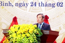 Bí thư Tỉnh ủy Quảng Bình Vũ Đại Thắng đọc Diễn văn Lễ Kỷ niệm 100 năm Ngày sinh Trung tướng Đồng Sỹ Nguyên. (Ảnh: Võ Dung/TTXVN)