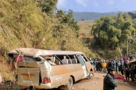 Hiện trường vụ tai nạn khiến 3 người tử vong. (Ảnh: TTXVN phát)