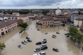 Cảnh ngập lụt sau những trận mưa lớn tại Lugo, Emilia-Romagna, Italy, ngày 18/5 vừa qua. (Ảnh: AFP/TTXVN)