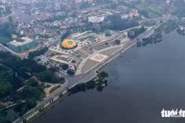 Các khu "đất vàng" Đà Lạt giá trị cao, nằm ở quảng trường Lâm Viên và hồ Xuân Hương. (Nguồn: báo Tuổi trẻ)