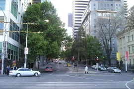 Xe ôtô đi trên phố tại Melbourne, Australia. (Nguồn: Wikipedia)