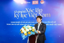 Ông Hoàng Mai Chung, Chủ tịch Hội đồng Quản trị Meey Group phát biểu tại lễ công bố xác lập Kỷ lục Việt Nam