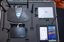 Bộ sản phẩm SafeGate Family. (Ảnh: Minh Sơn/Vietnam+)