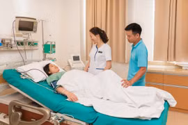 Các sản phụ sinh tại Vinmec có thể trải nghiệm sinh không đau với sự hỗ trợ của các phương pháp gây tê hỗ trợ chuyển dạ an toàn.