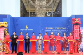 Nghi thức cắt băng khánh thành khách sạn căn hộ Vinpearl Condotel Phủ Lý sáng ngày 20/11/2018