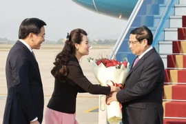 Thủ tướng Phạm Minh Chính về đến Hà Nội kết thúc chuyến tham dự Hội nghị cấp cao kỷ niệm 45 năm ASEAN-EU, thăm chính thức Luxembourg, Hà Lan và Bỉ. (Ảnh: Dương Giang/TTXVN)