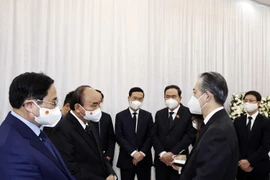 Hình ảnh Lãnh đạo Đảng, Nhà nước viếng ông Giang Trạch Dân