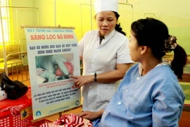 Hơn 320.000 thai phụ được tư vấn trước xét nghiệm HIV