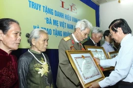 Trà Vinh: Tặng danh hiệu Mẹ Việt Nam anh hùng cho 62 mẹ