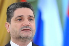 Tổng thống Armenia chấp thuận để thủ tướng từ chức