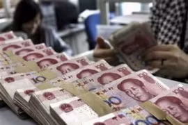 Lãnh đạo ngân hàng Trung Quốc cảnh báo rủi ro tài chính