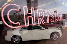Chrysler triệu hồi thêm gần 700.000 xe do bộ phận đánh lửa